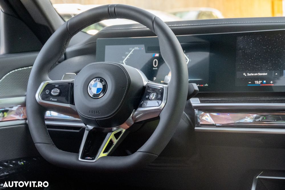 BMW Seria 7 740d xDrive MHEV - 8