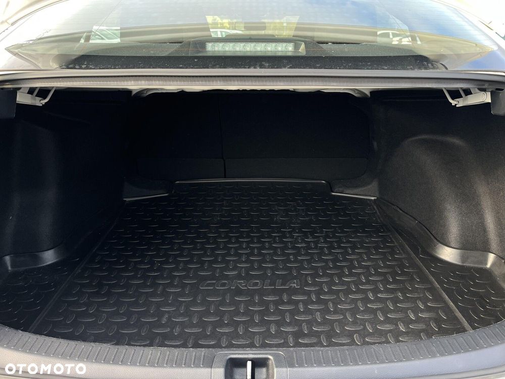 Toyota Corolla - 15