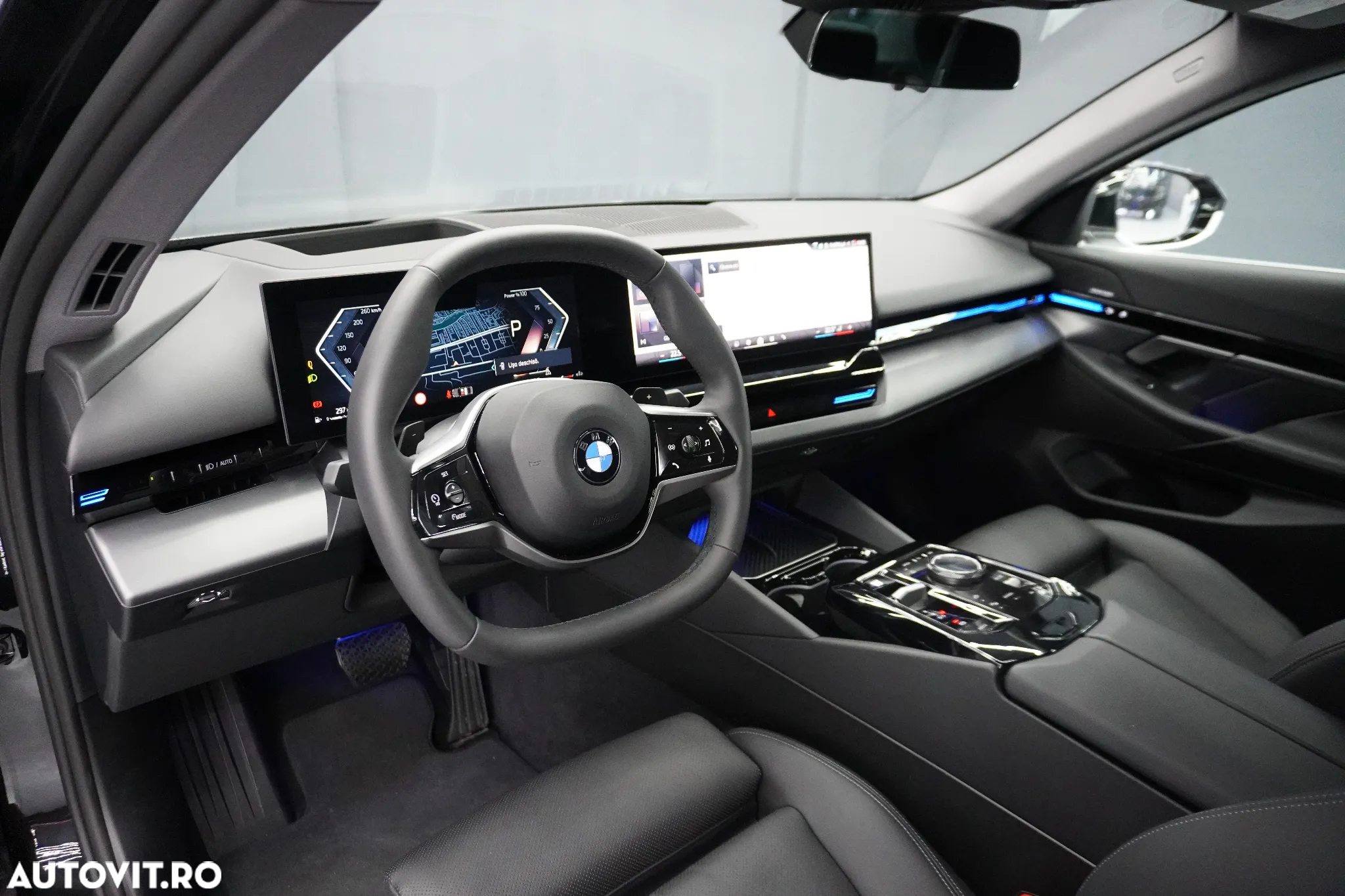 BMW Seria 5 520i Aut. - 39