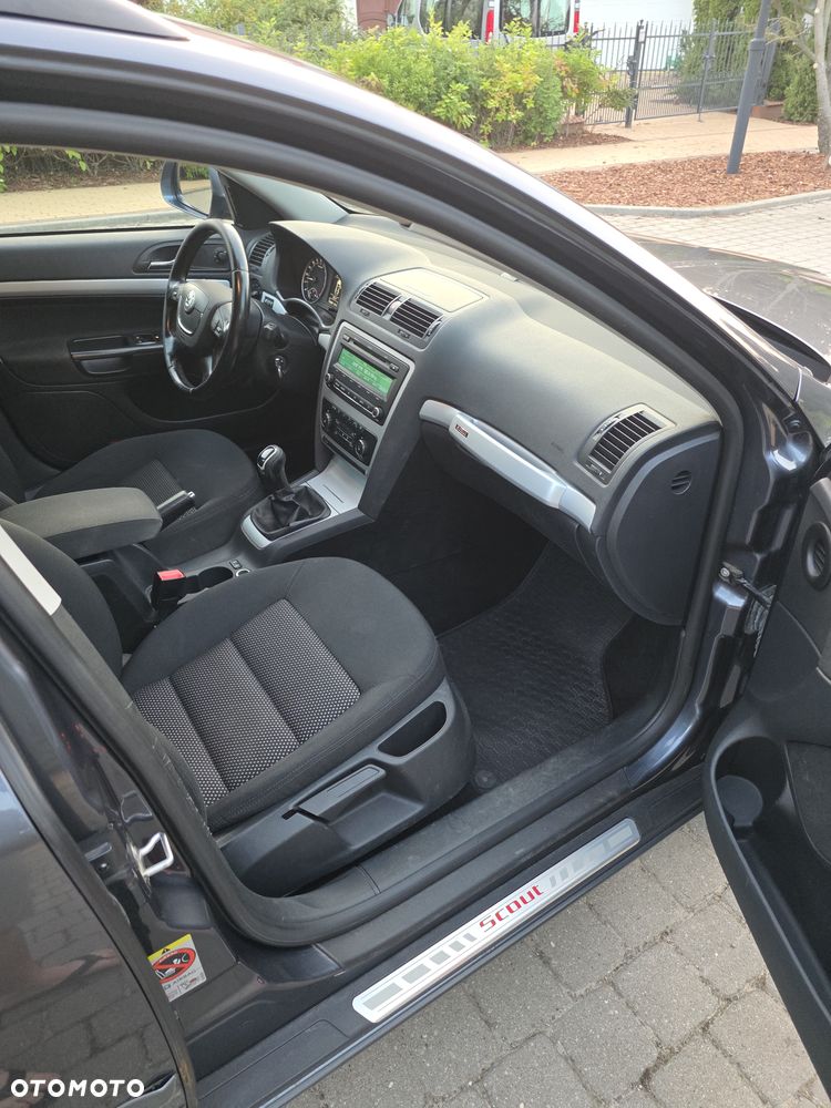 Skoda Octavia Scout 2.0 TDI DPF - 14