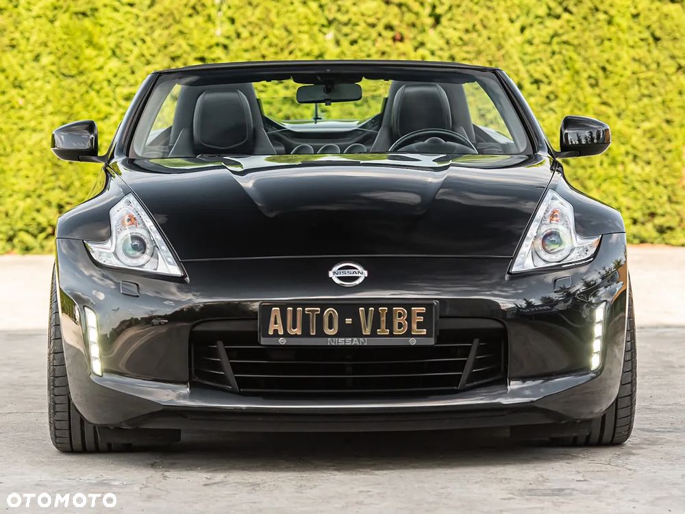 Nissan 370 Z Black Edition - 4