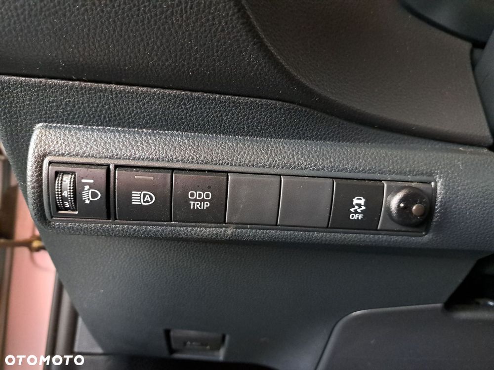 Toyota Corolla 1.8 Hybrid Comfort - 35