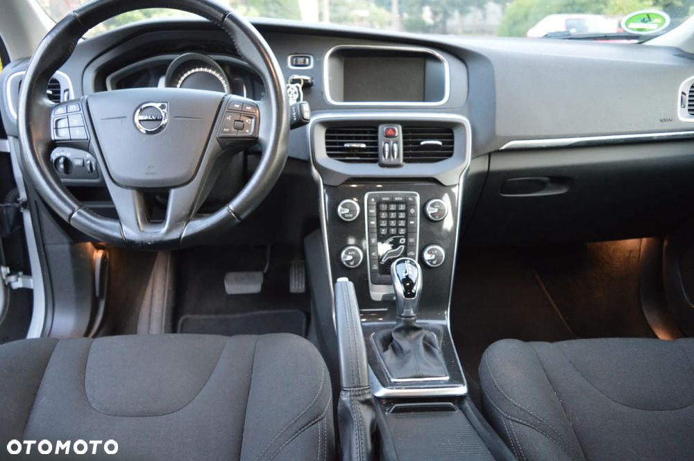 Volvo V40 - 17