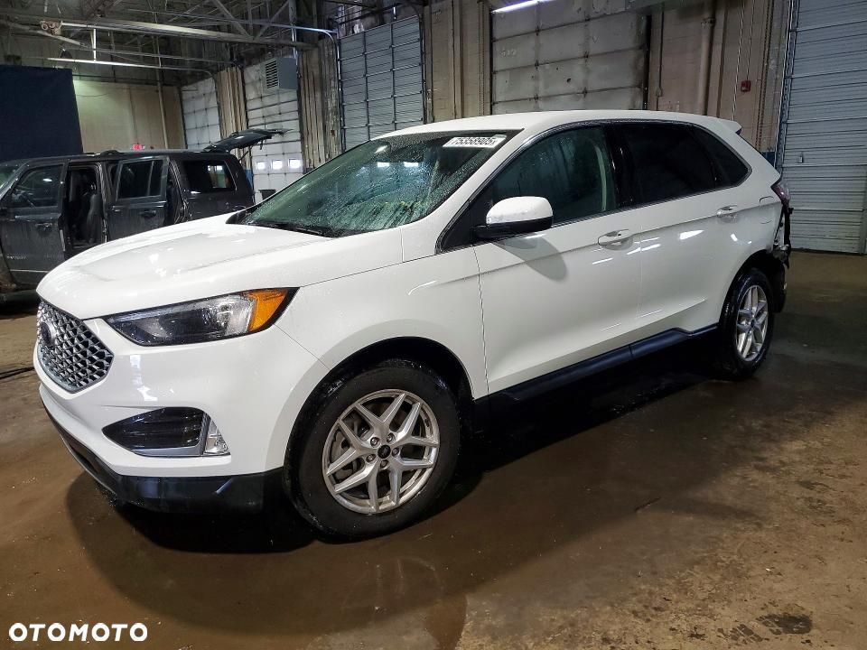 Ford Edge - 2