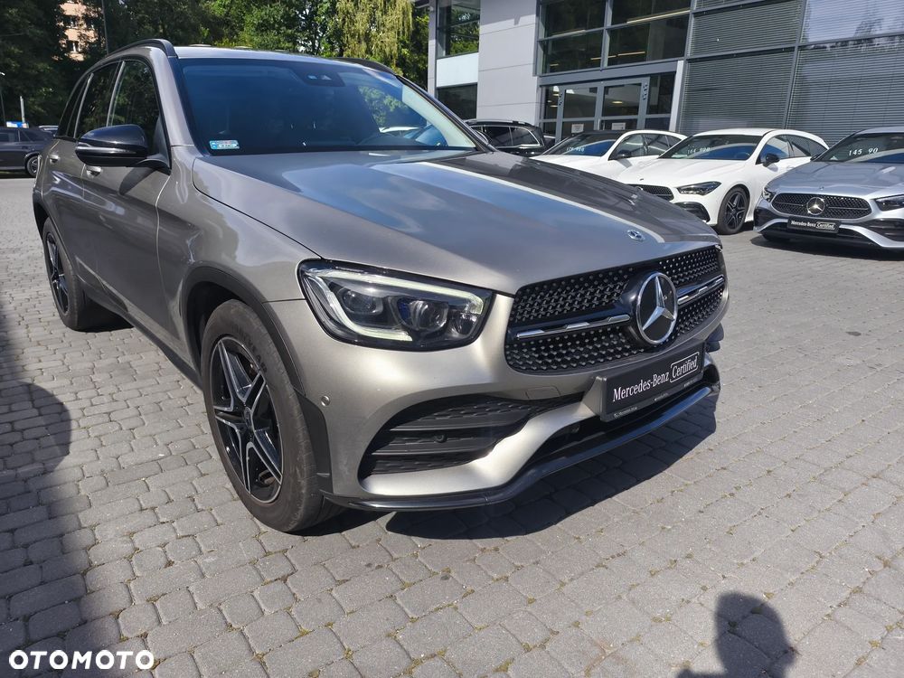 Mercedes-Benz GLC ver-200-d-mhev-4--matic-amg-line - 5