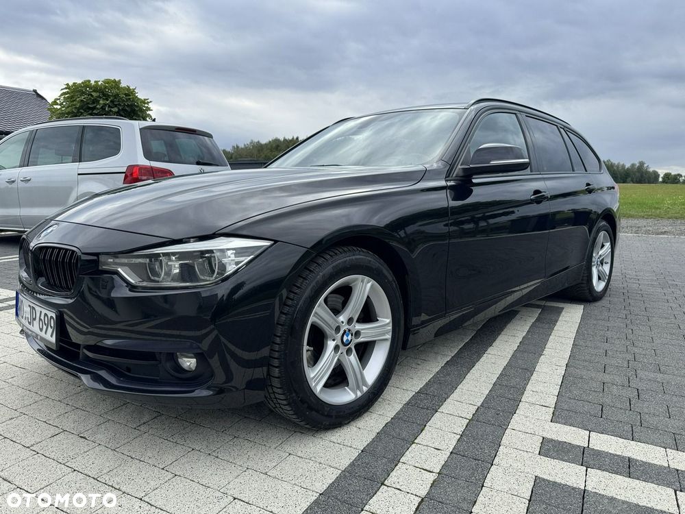 BMW Seria 3 318d Sport Line - 9