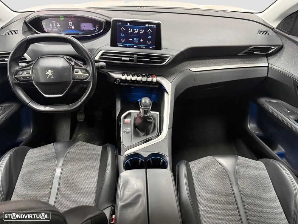 Peugeot 3008 - 9