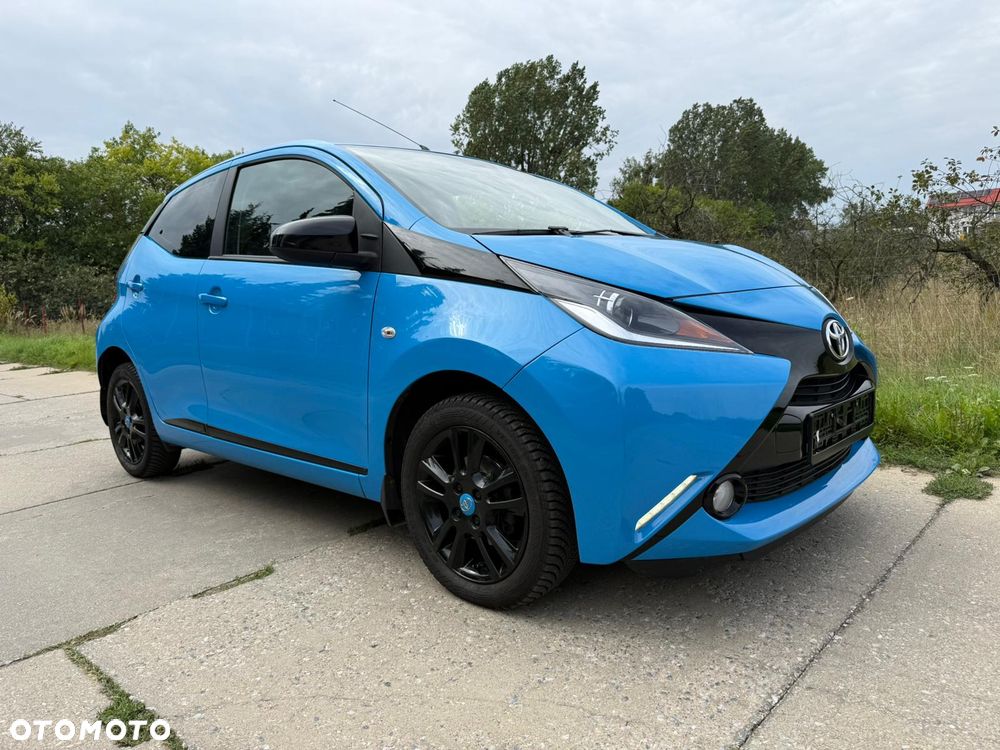Toyota Aygo x-play - 16