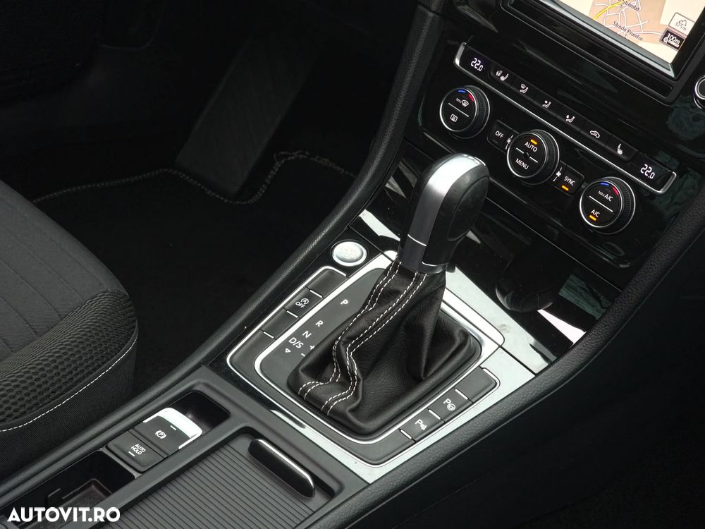 Volkswagen Golf 2.0 TDI BlueMotion Technology DSG Cup - 26