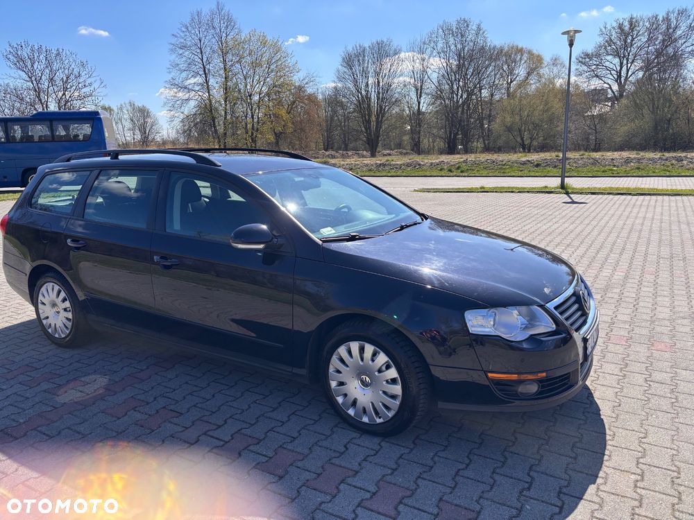 Volkswagen Passat 2.0 TDI Comfortline DSG - 4