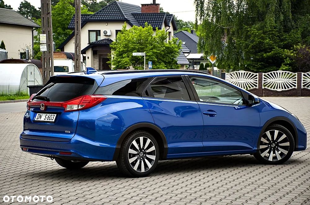 Honda Civic 1.8 i-VTEC Lifestyle - 10