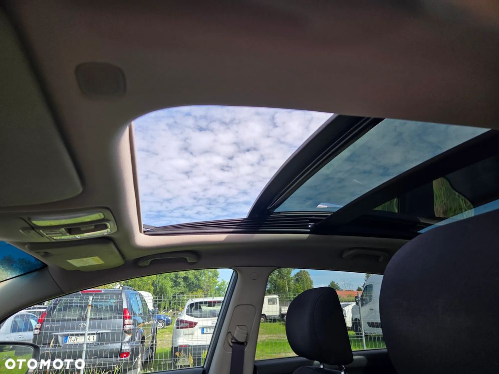 Kia Carens 1.6 GDI L 7os - 8