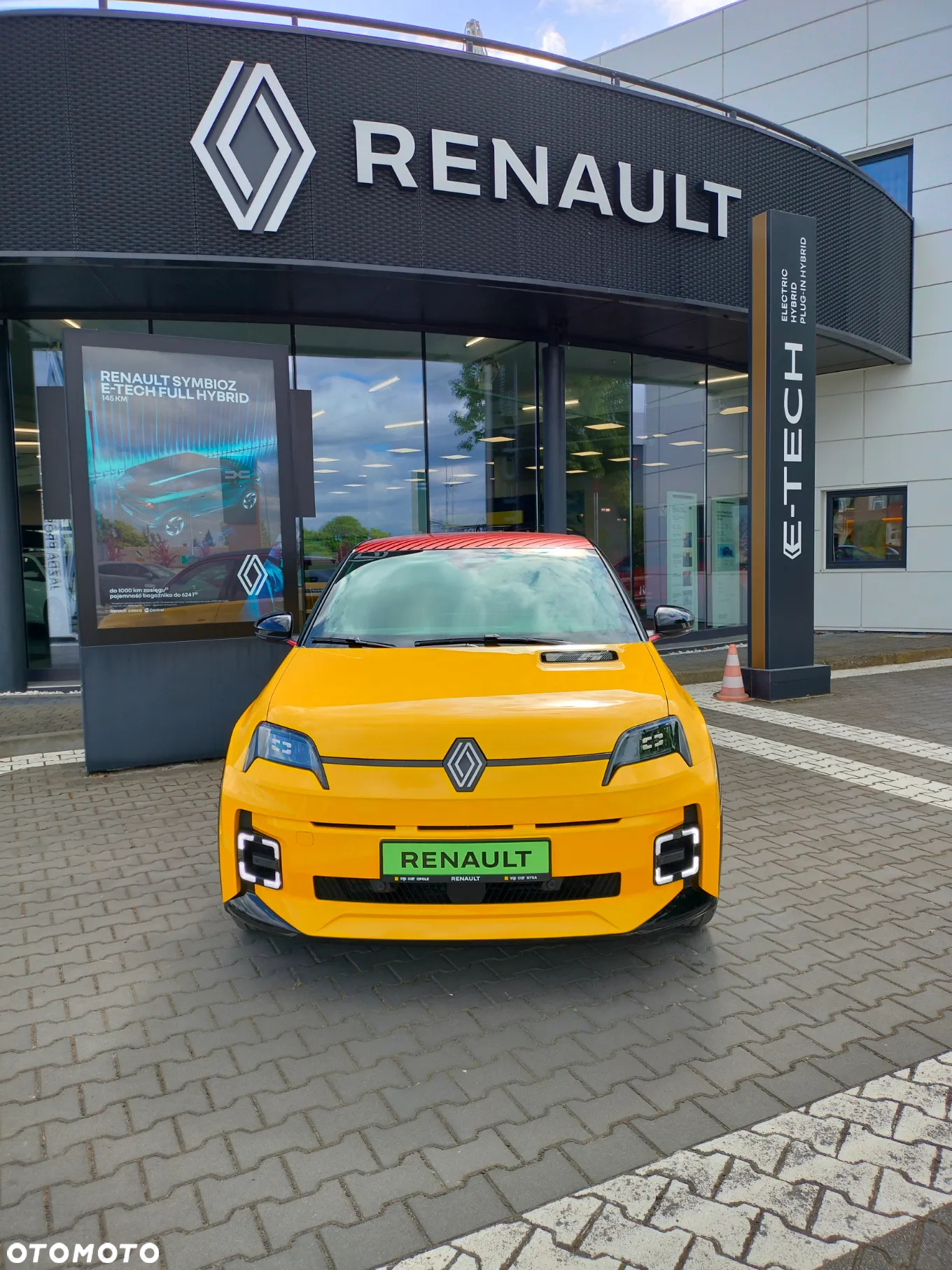 Renault 5 52kWh Comfort Range Iconic Cinq - 3