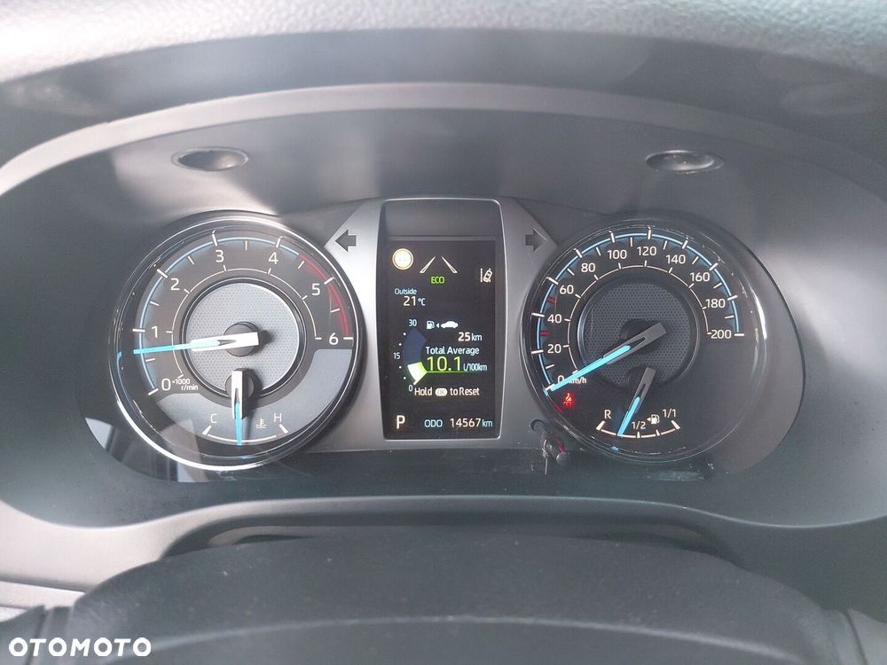 Toyota Hilux 2.8 D-4D mHEV Double Cab Invincible 4x4 - 17