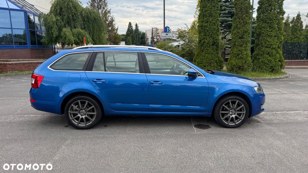 Skoda Octavia 2.0 TDI (Green tec) 4x4 Ambition - 37