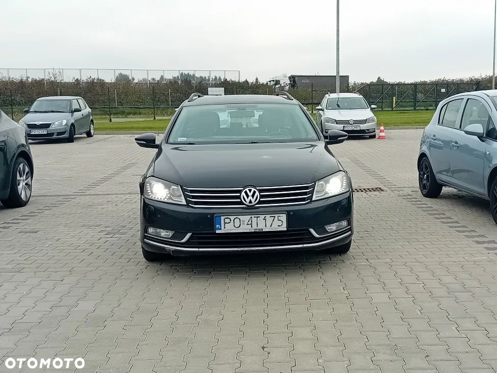 Volkswagen Passat 2.0 TDI Comfortline DSG - 2