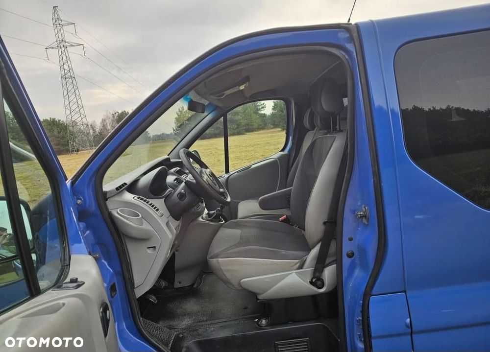 Opel Vivaro - 15