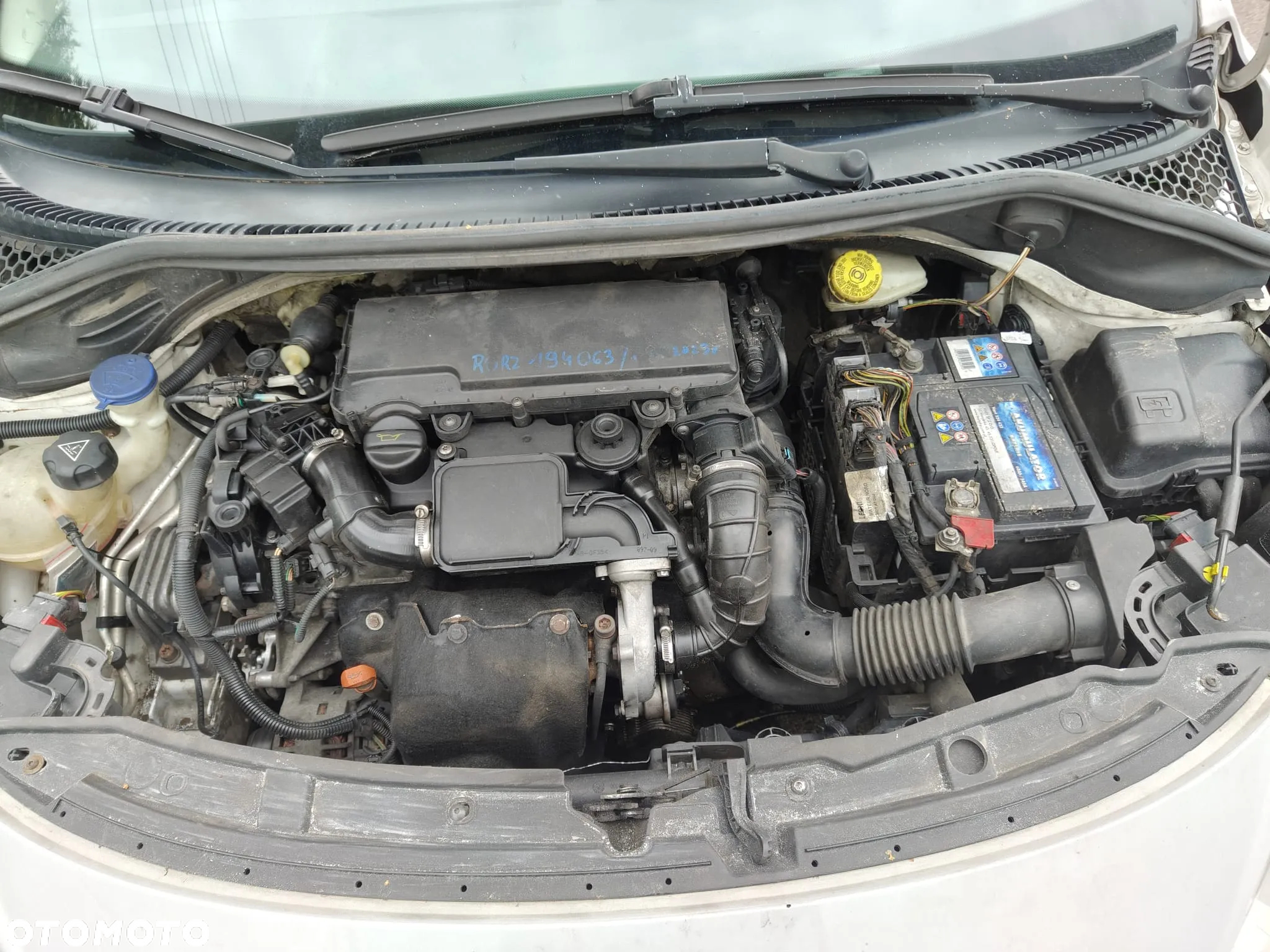 Peugeot 207 - 14