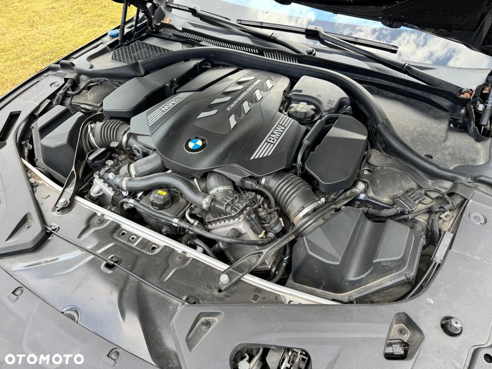BMW Seria 8 - 40