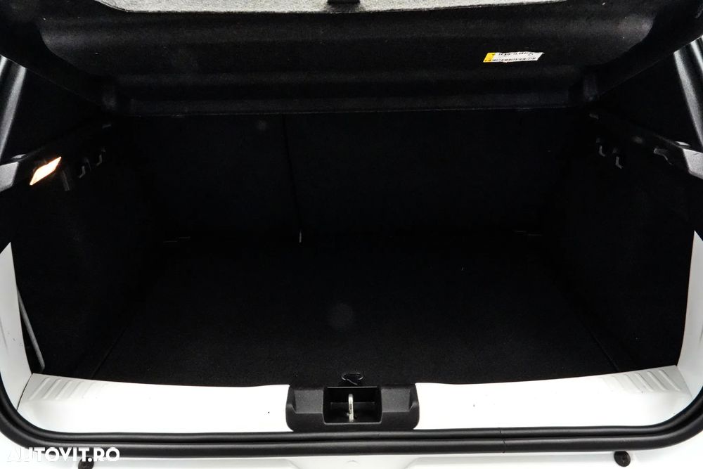 Dacia Sandero Stepway TCe 90 MT6 Essential - 25