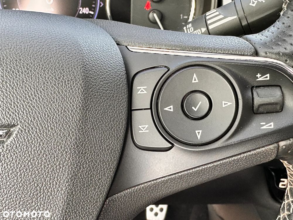 Opel Insignia 1.6 CDTI Innovation S&S Eco - 19