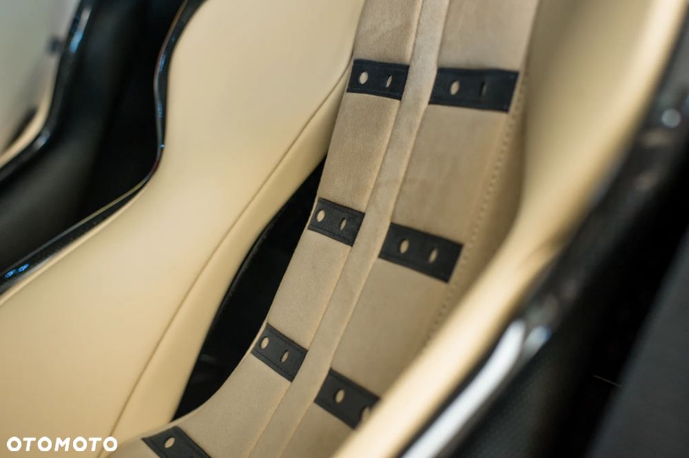 Ferrari 296 GTB - 25
