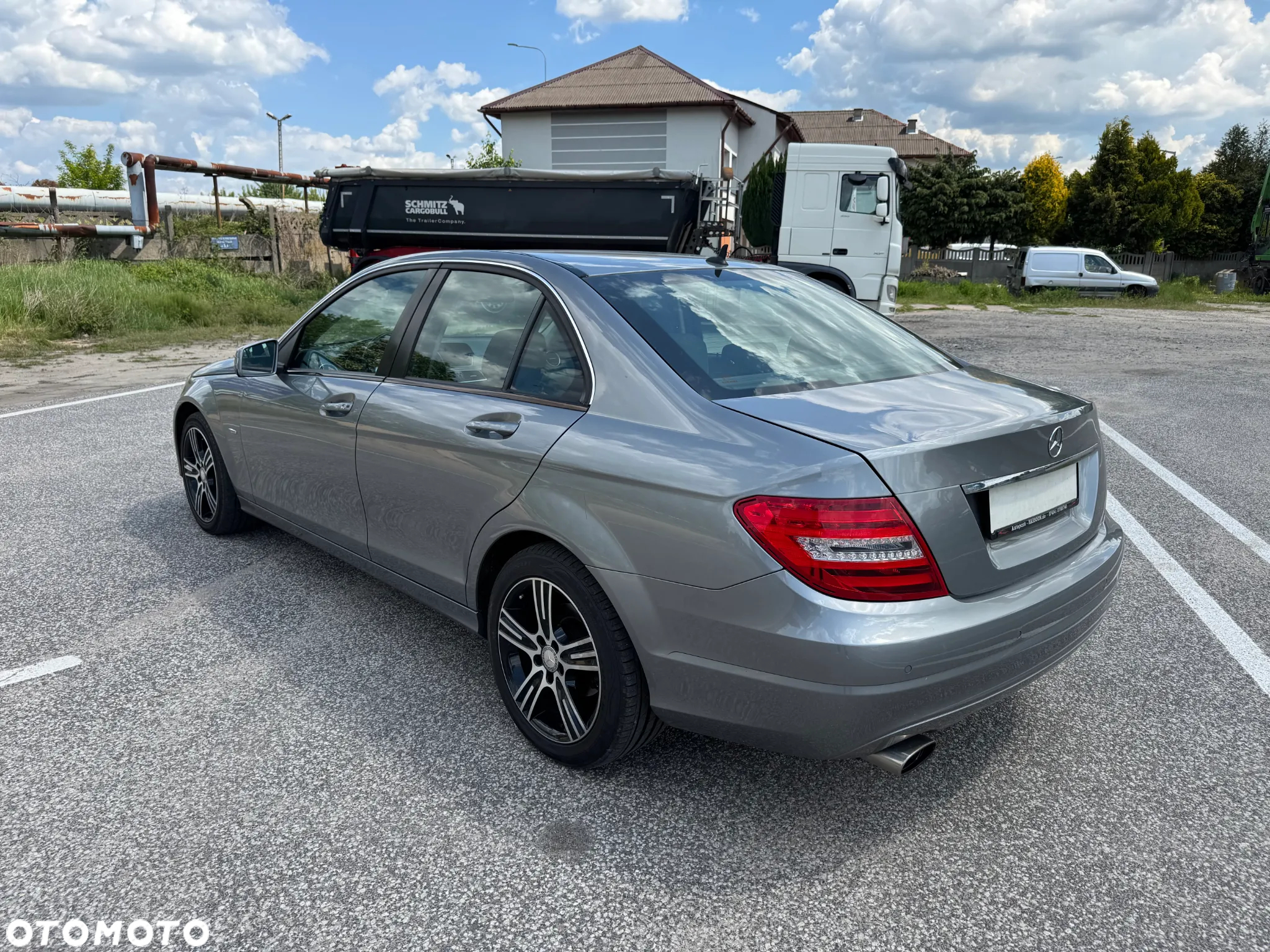 Mercedes-Benz Klasa C 180 BlueEFFICIENCY Elegance - 28