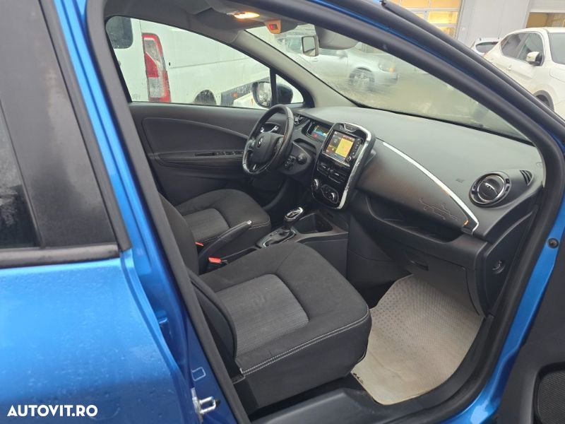 Renault ZOE - 12