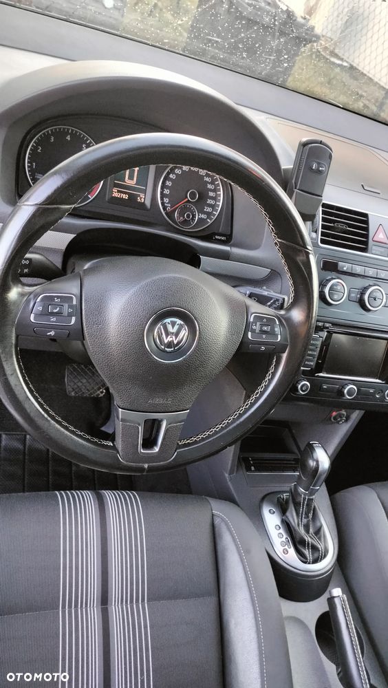 Volkswagen Touran 1.4 TSI DSG MATCH - 11