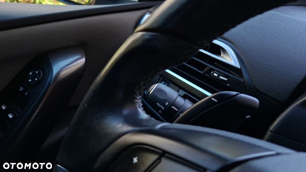 Citroën C4 Picasso e-HDi 115 ETG6 Exclusive - 31