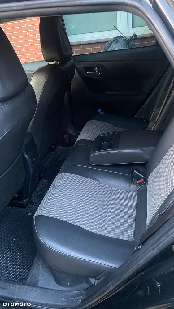 Toyota Auris Hybrid 135 Comfort - 14