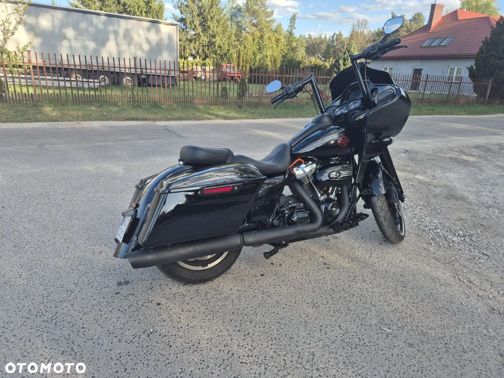 Harley-Davidson Touring Road Glide - 16