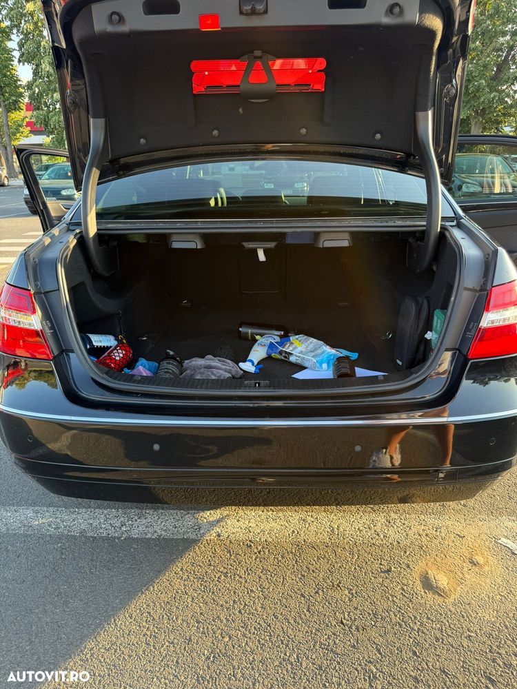 Mercedes-Benz E 220 CDI BlueEfficiency Aut. - 23
