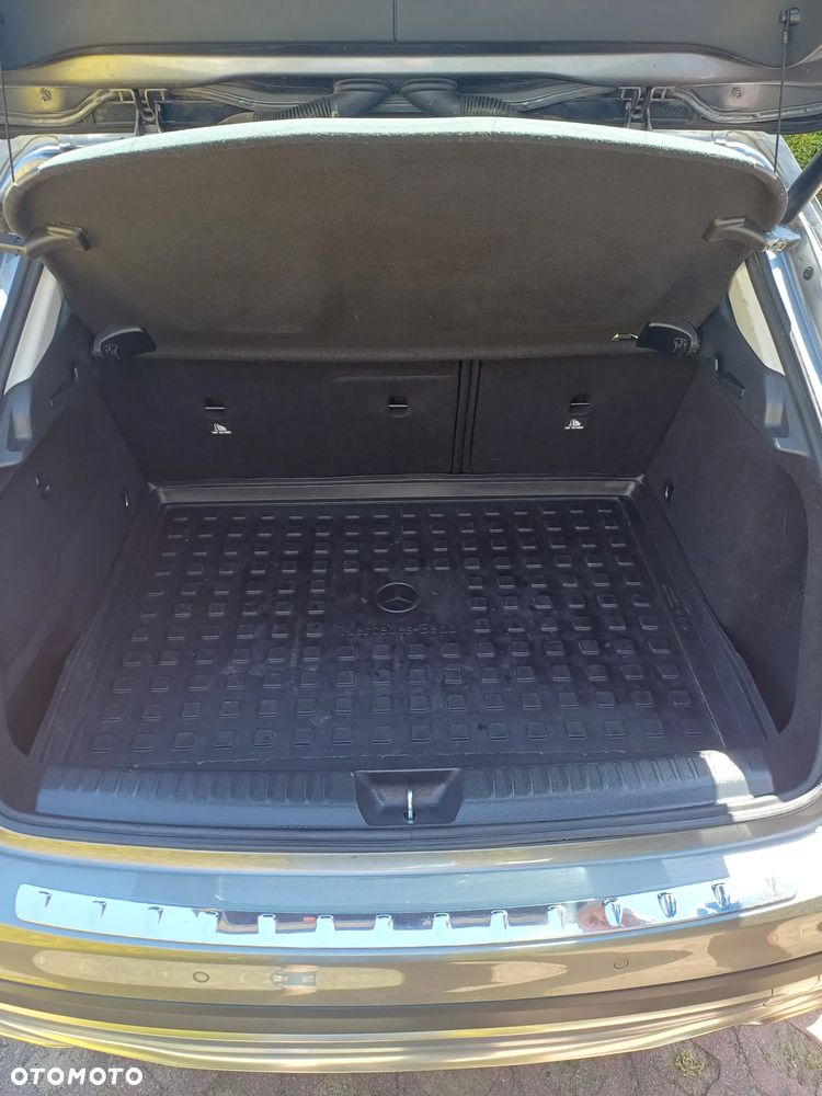 Mercedes-Benz GLA 250 4-Matic - 4