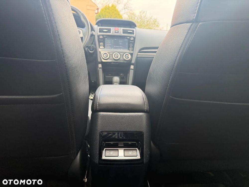 Subaru Forester 2.0 XT Comfort Lineartronic - 12