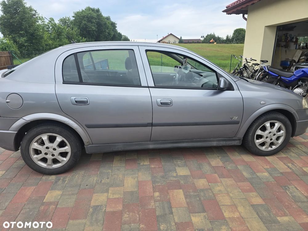 Opel Astra 1.6 GL / Start - 1