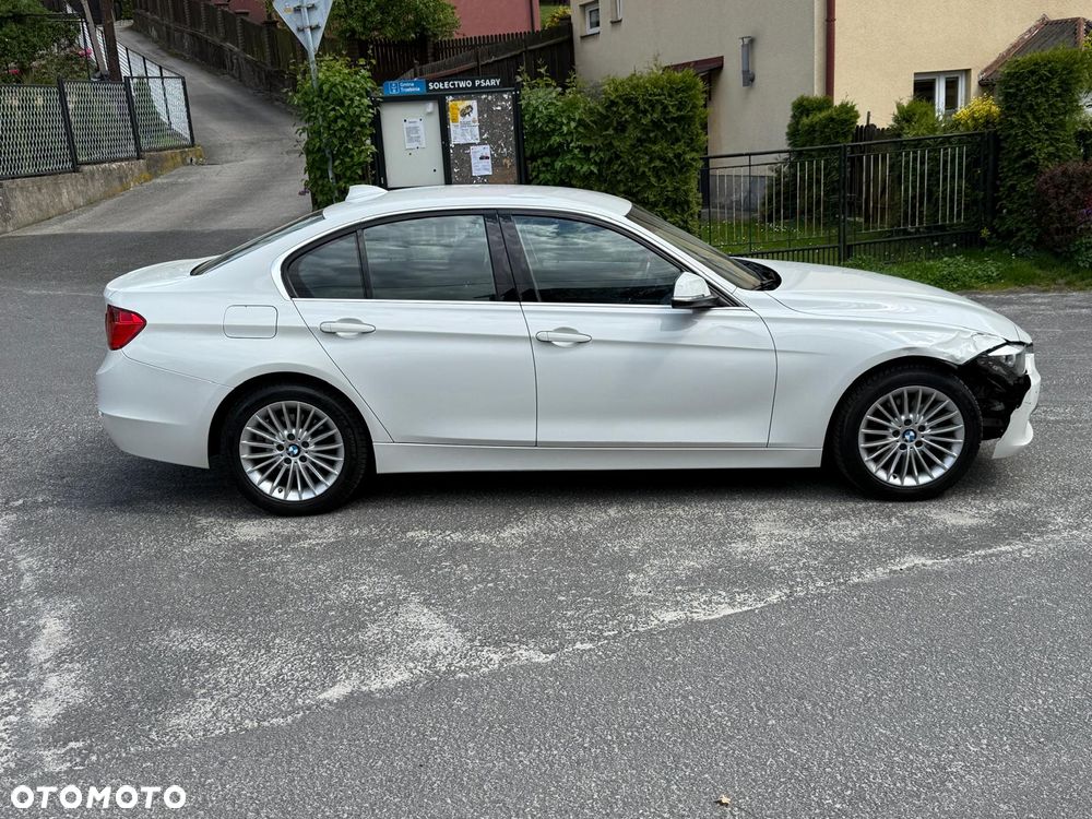 BMW Seria 3 320d Blue Performance Luxury Line - 4