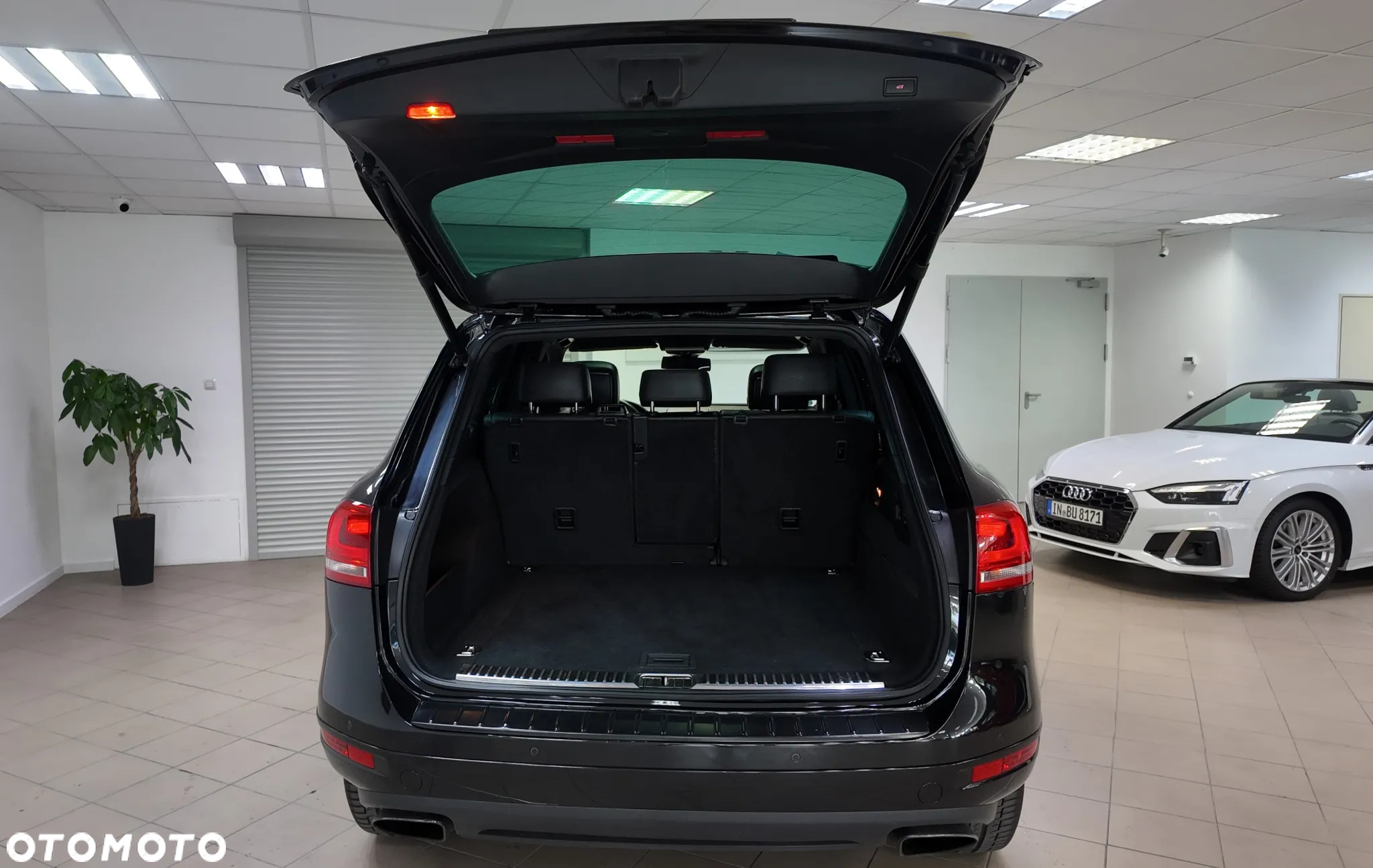Volkswagen Touareg 3.0 Hybrid Automatik - 40