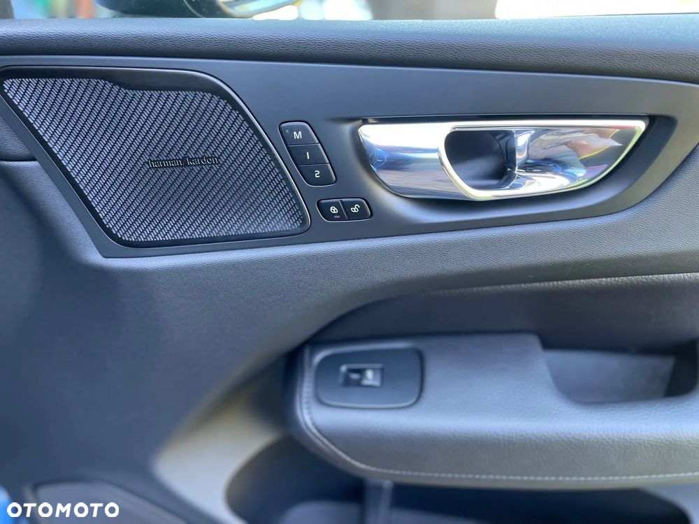 Volvo XC 60 - 26