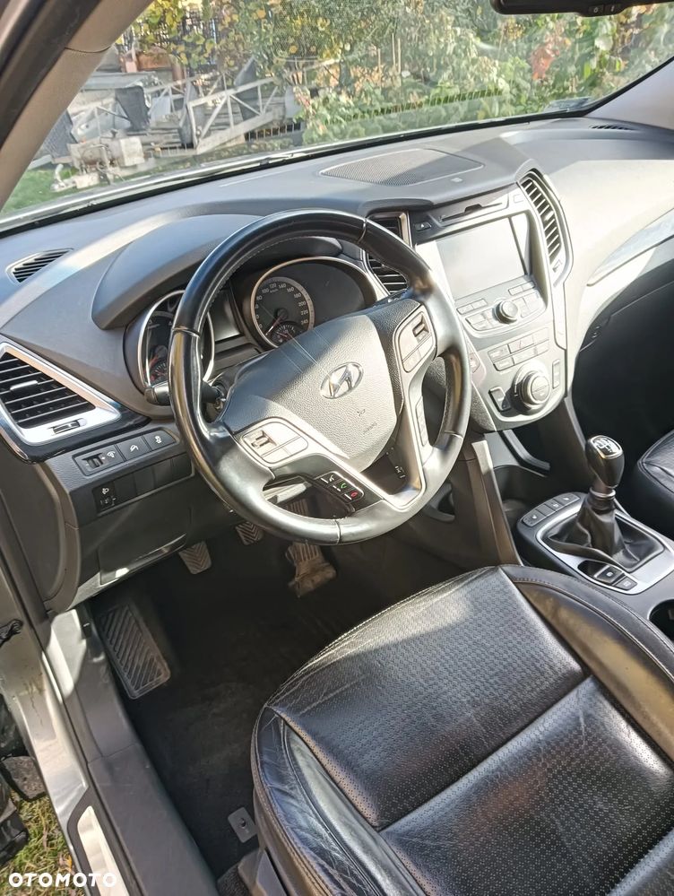 Hyundai Santa Fe 2.0 CRDI 2WD Premium - 16