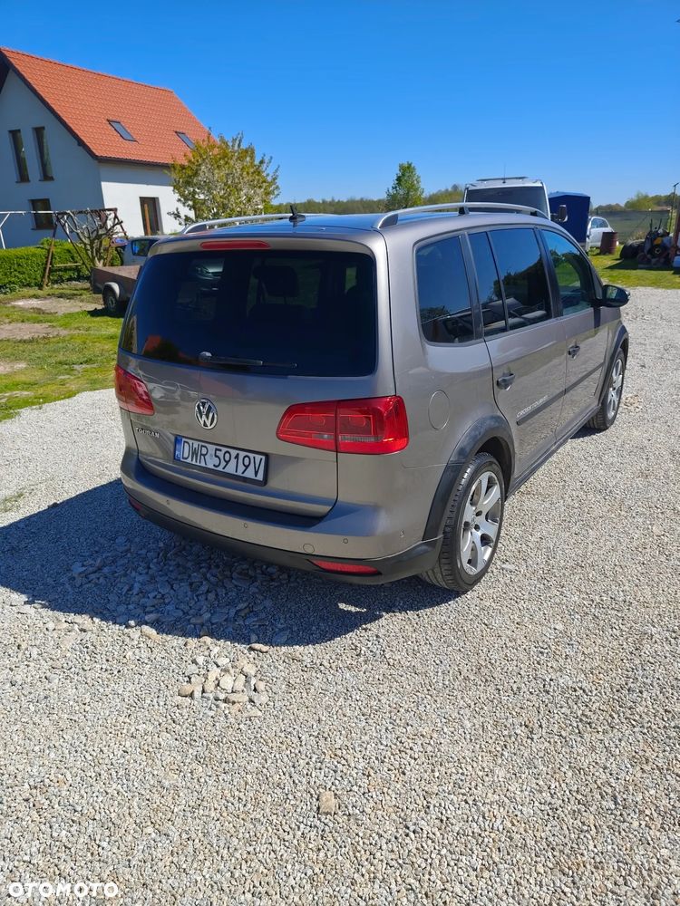 Volkswagen Touran 1.4 TSI Cross - 3