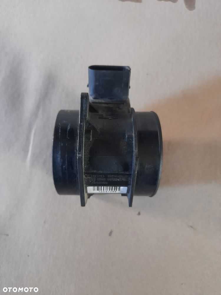 Przepływomierz KIA Hyundai 2.0 B 28164-23700 - 1