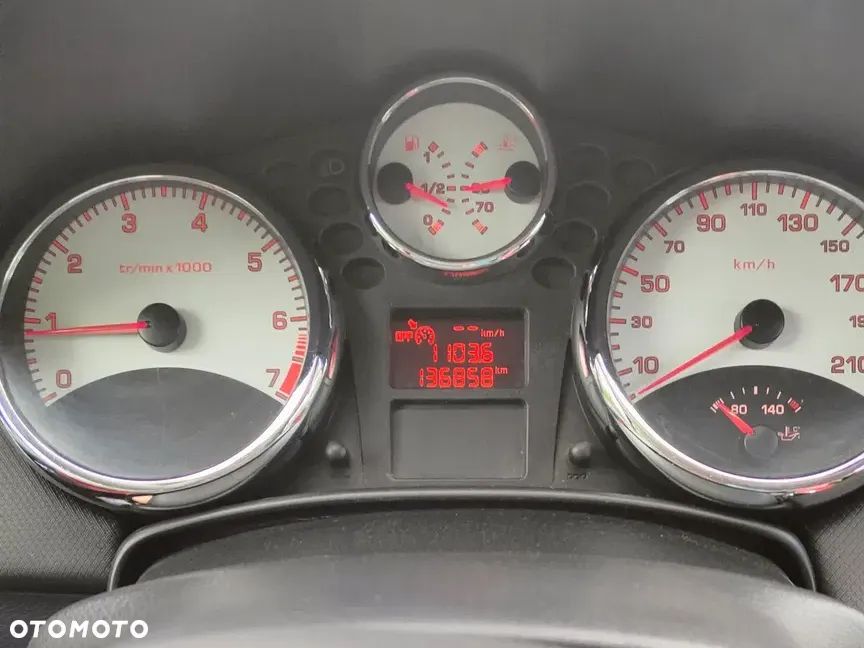 Peugeot 207 150 Turbo Platinum - 22
