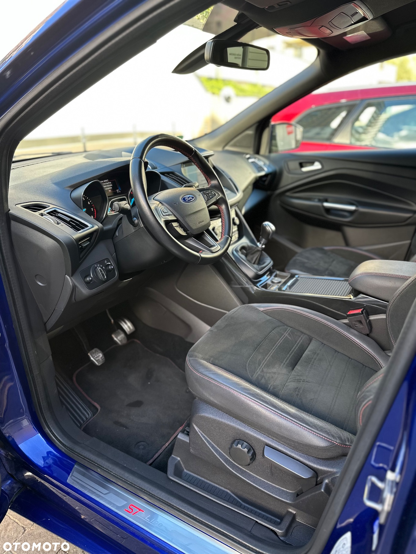 Ford Kuga 1.5 EcoBoost 2x4 ST-Line - 22
