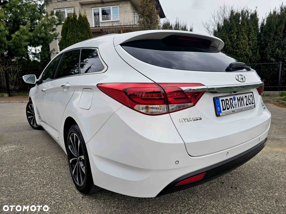 Hyundai i40 Kombi 1.7 CRDi Premium - 9
