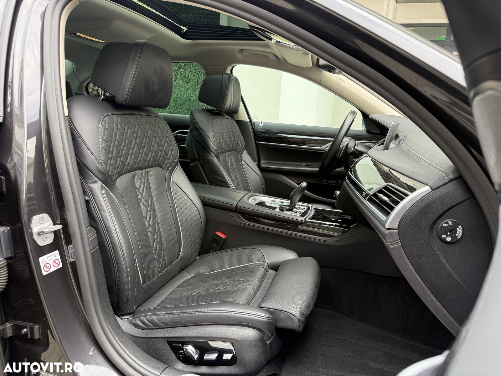 BMW Seria 7 740d xDrive MHEV - 27