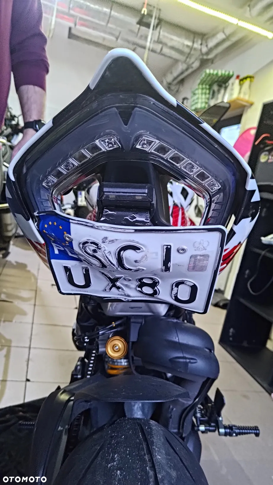 Ducati Streetfighter V4 - 8