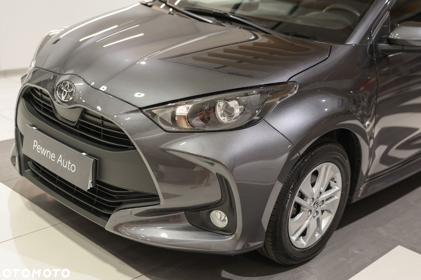 Toyota Yaris - 32