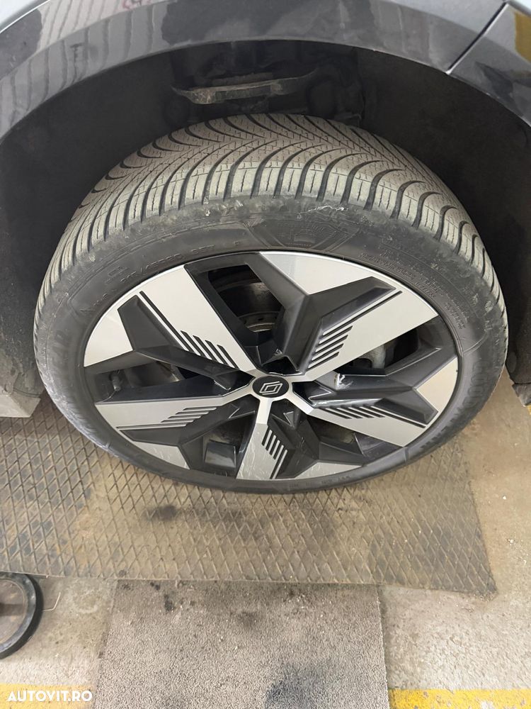 Renault Megane E-TECH 60 kWh 220 CP Iconic - 25