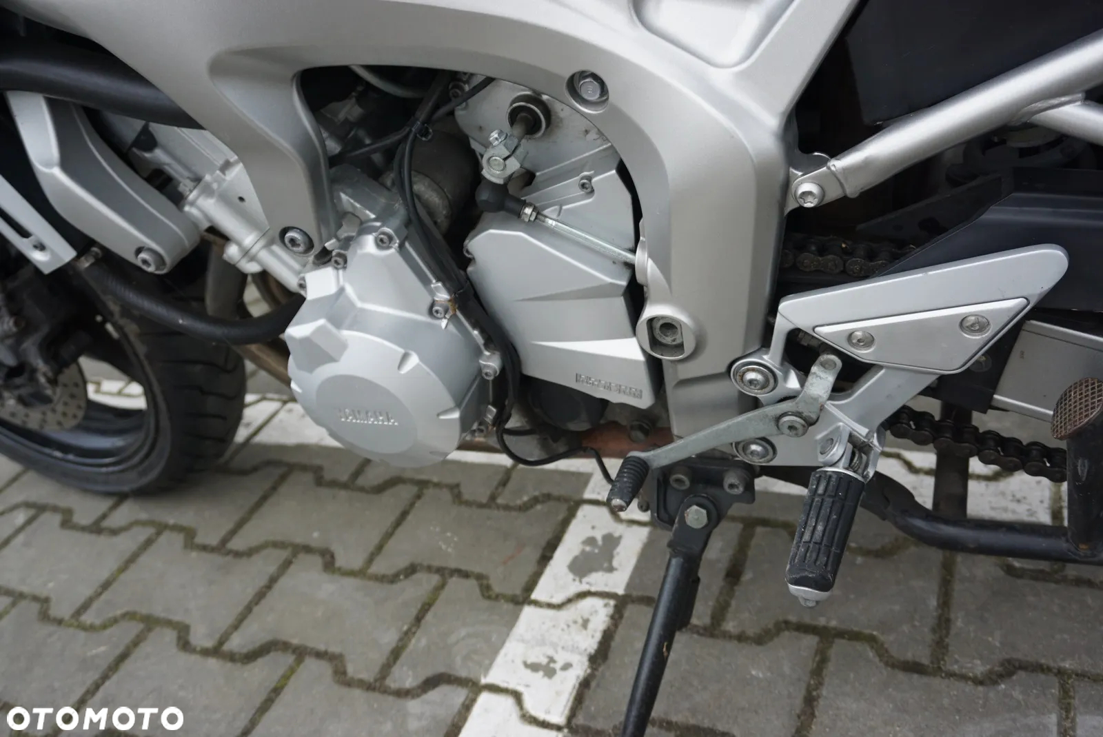 Yamaha FZ - 14
